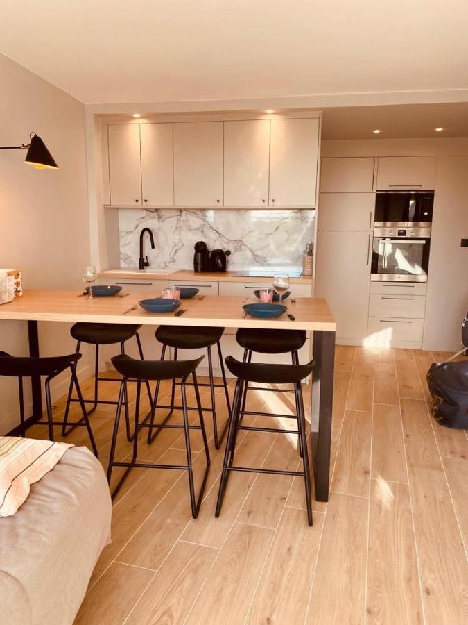 Le Cali, P2 Cabine Dans Une Residence Avec Piscine, Vue Mer Et Parking Prive Λα Γκραντ-Μοτ Εξωτερικό φωτογραφία