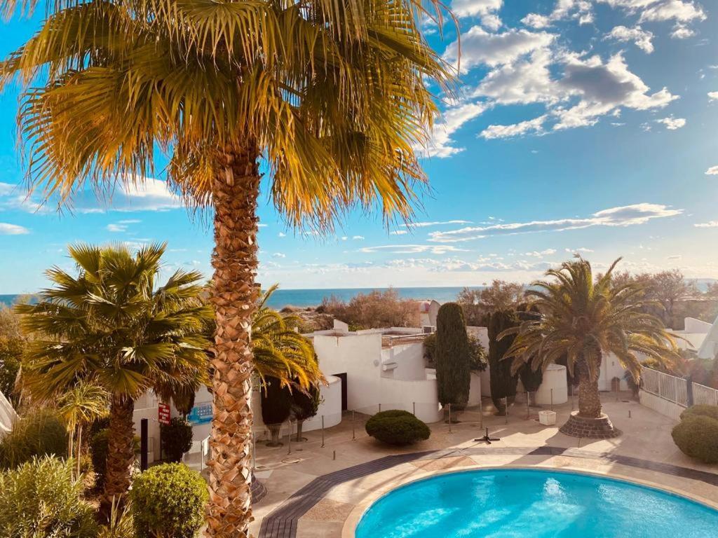 Le Cali, P2 Cabine Dans Une Residence Avec Piscine, Vue Mer Et Parking Prive Λα Γκραντ-Μοτ Εξωτερικό φωτογραφία